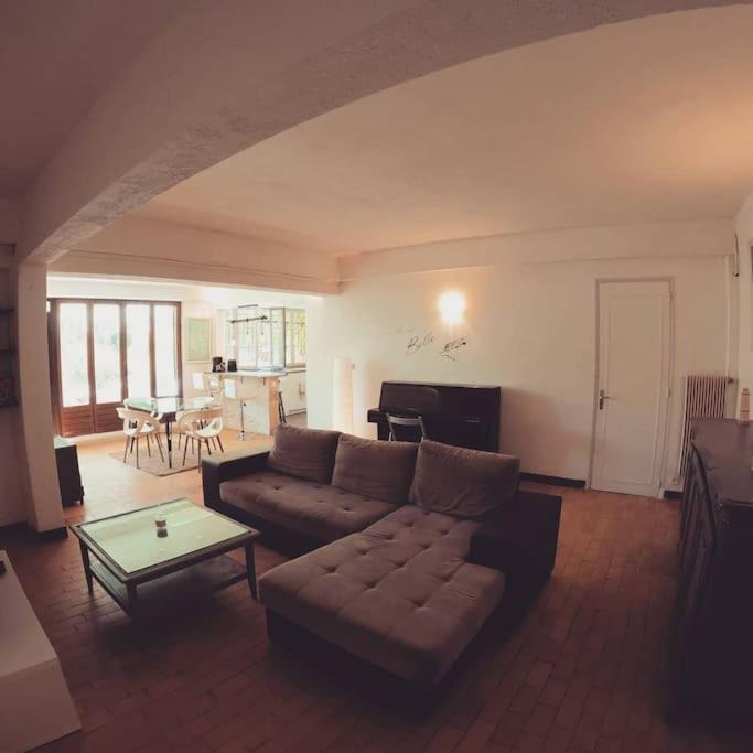 Charmant Rez De Villa Climatise Renove, 90M2 Avec Parking Cassis Exterior photo